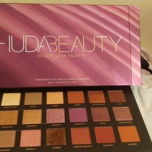 Huda desert dusk palette